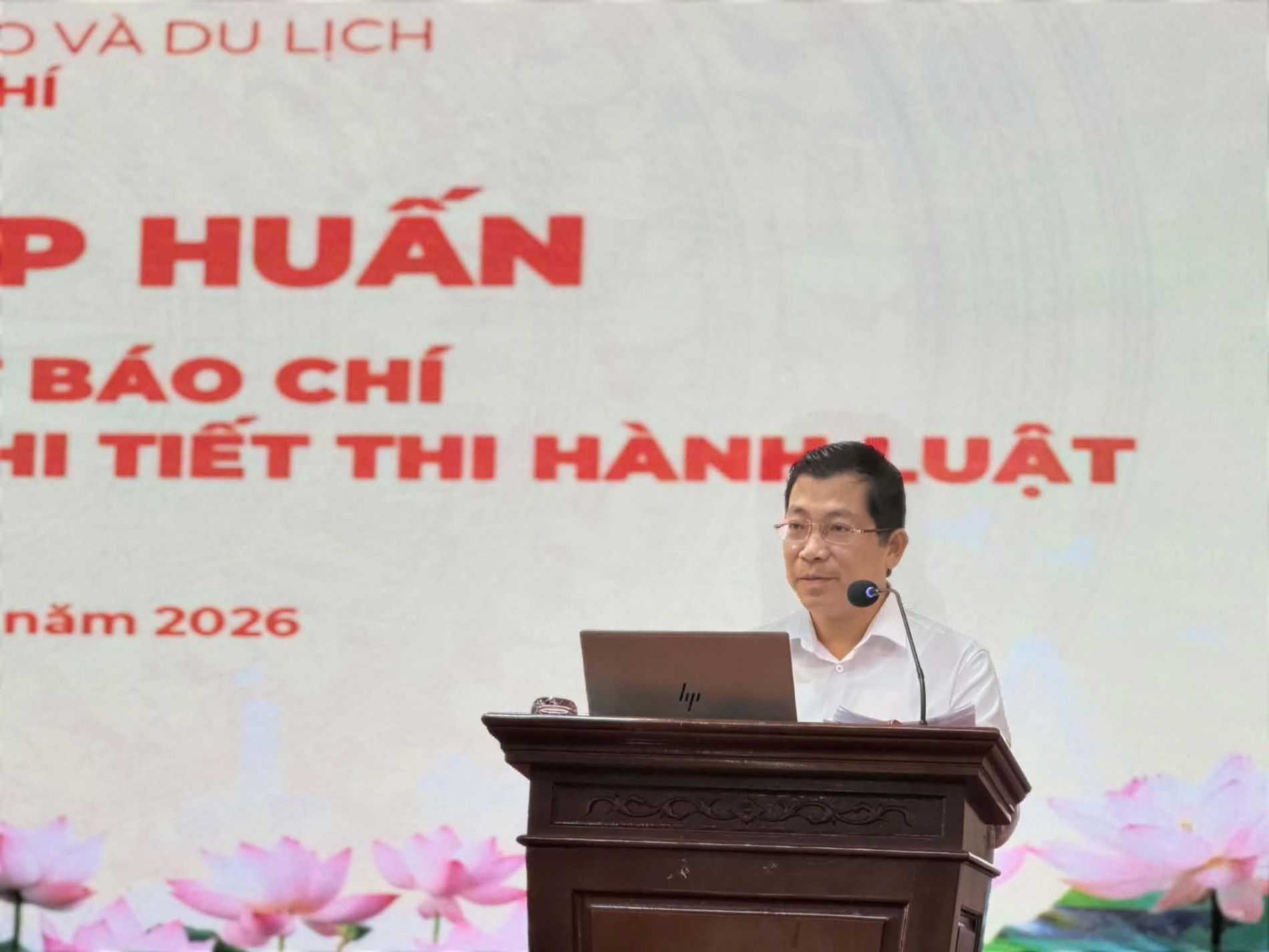Luật Báo chí 2025 và bài toán quản trị tòa soạn trong kỷ nguyên số: Công nghệ là công cụ, trách nhiệm pháp lý là cốt lõi - Ảnh 1