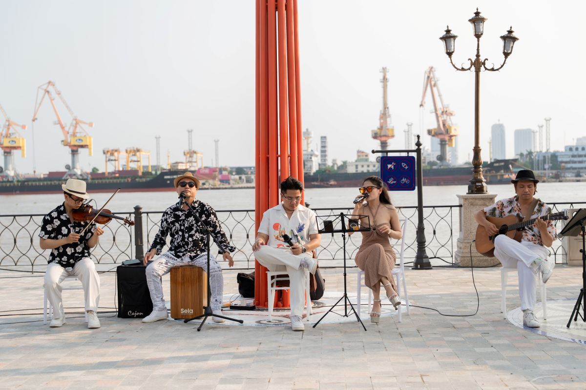 Giới thượng lưu đất Cảng tìm tài sản truyền đời, nhà phố đa công năng Royal Boulevard lên ngôi - Ảnh 5