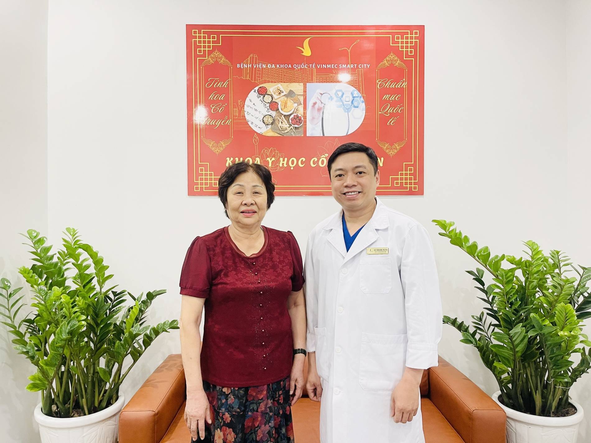 Thoát gánh nặng sa vùng kín nặng ở tuổi 72 nhờ phác đồ y học cổ truyền tại Vinmec Smart City - Ảnh 2