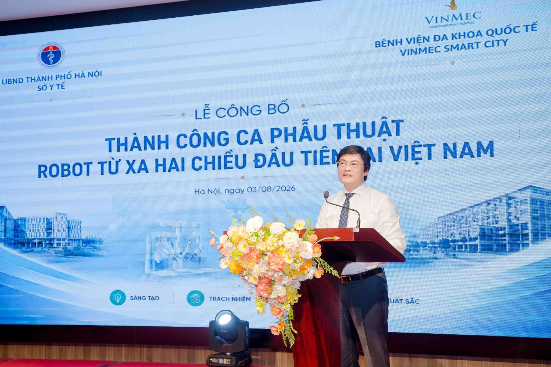 Lần đầu tiên tại Việt Nam – Vinmec phẫu thuật xuyên việt hai chiều bằng robot cách xa 1.700km - Ảnh 7