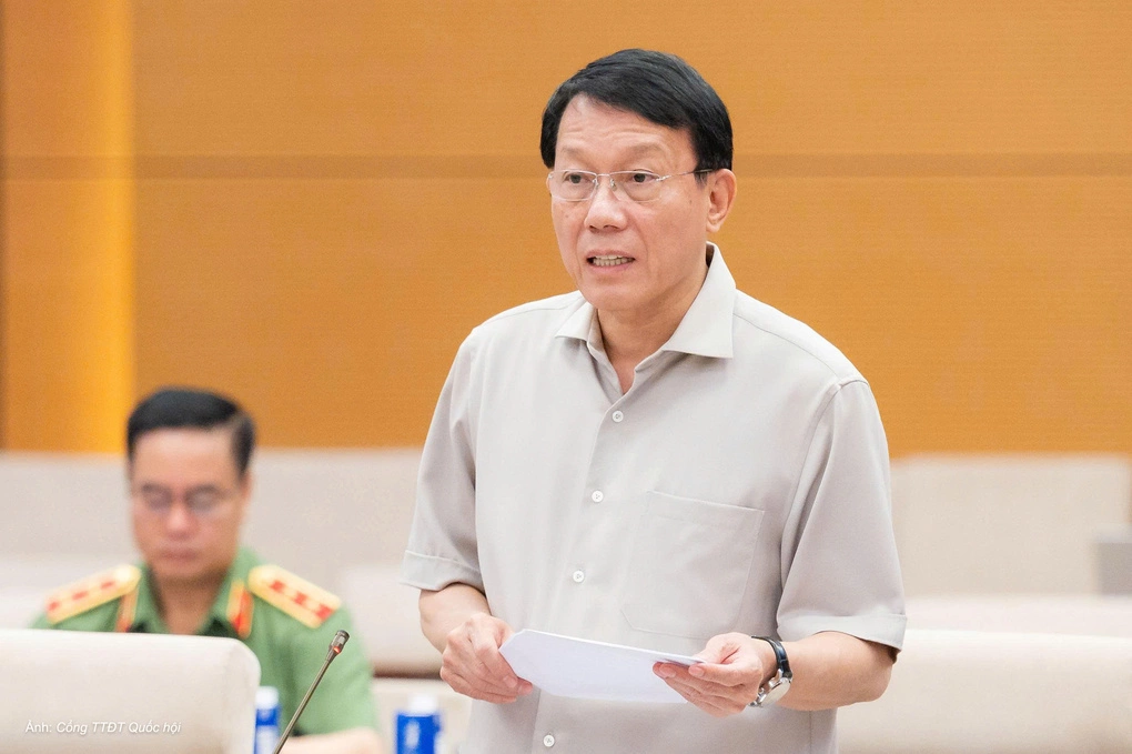 Bộ trưởng Công an Lương Tam Quang phát biểu tại phiên họp Ủy ban Thường vụ Quốc hội sáng 17/8. Ảnh: Cổng TTĐT Quốc hội