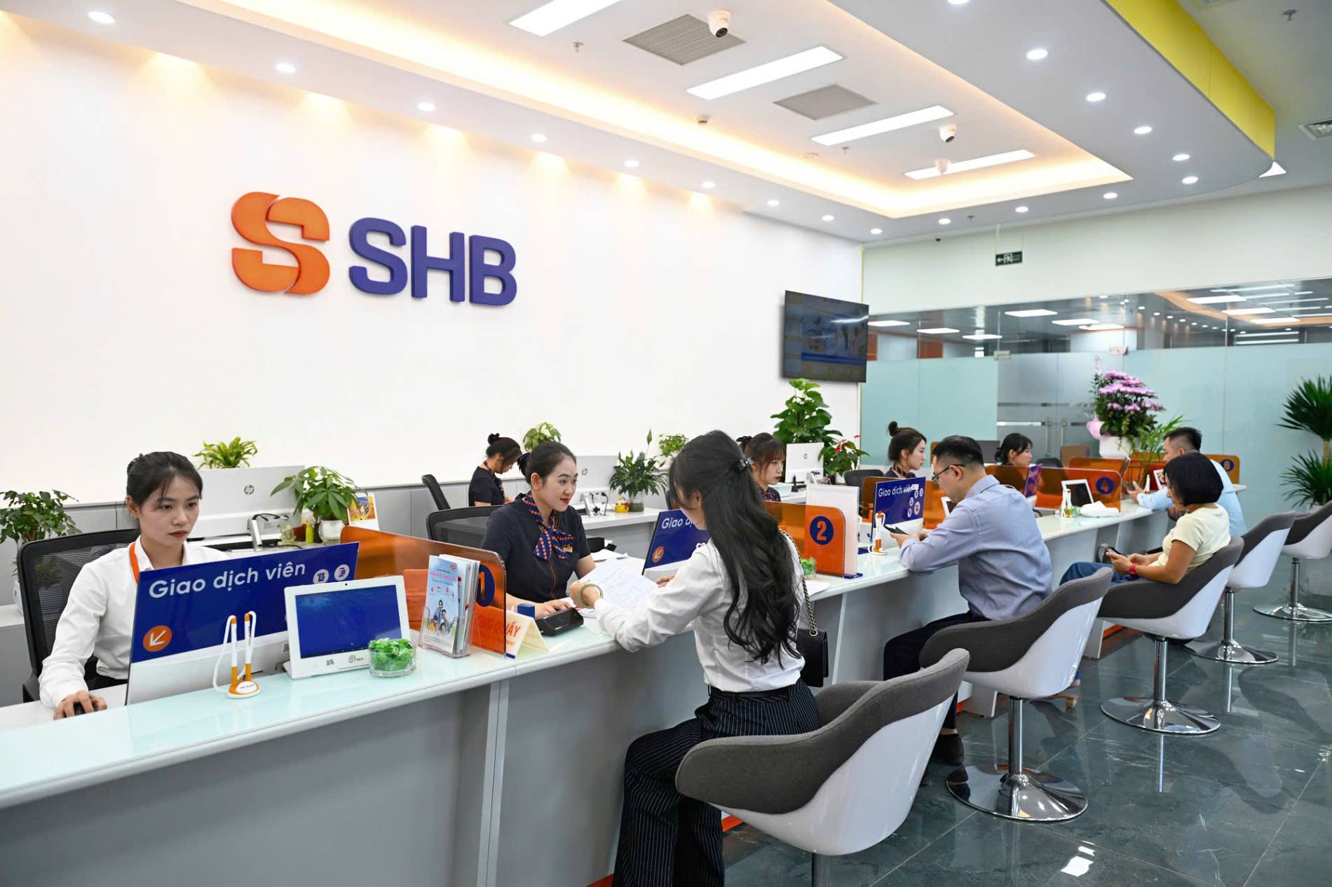 SHB giảm lãi suất cho vay, góp phần thúc đẩy các động lực tăng trưởng của nền kinh tế - Ảnh 2