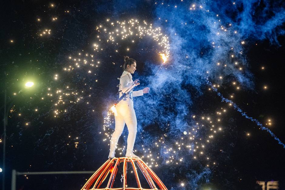 Lễ hội Carnival Nghệ An 2026 rực rỡ sắc màu: Đánh thức tiềm năng kinh tế đêm tại TP. Vinh - Ảnh 5
