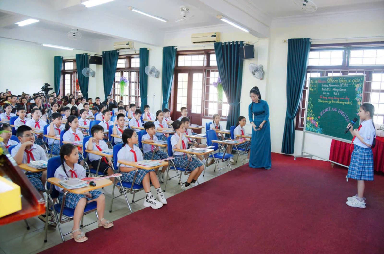 Giáo dục Quảng Trị tăng tốc chuyển đổi số trong năm học mới - Ảnh 4