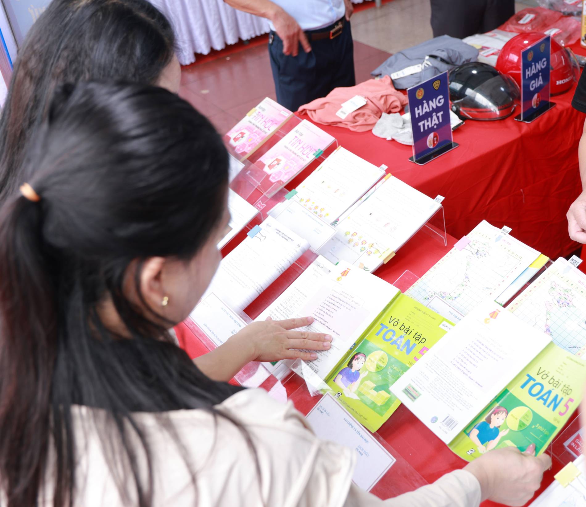 Hà Tĩnh: Trưng bày, nhận diện hàng thật – hàng giả đến hết ngày 26/8/2026 - Ảnh 8