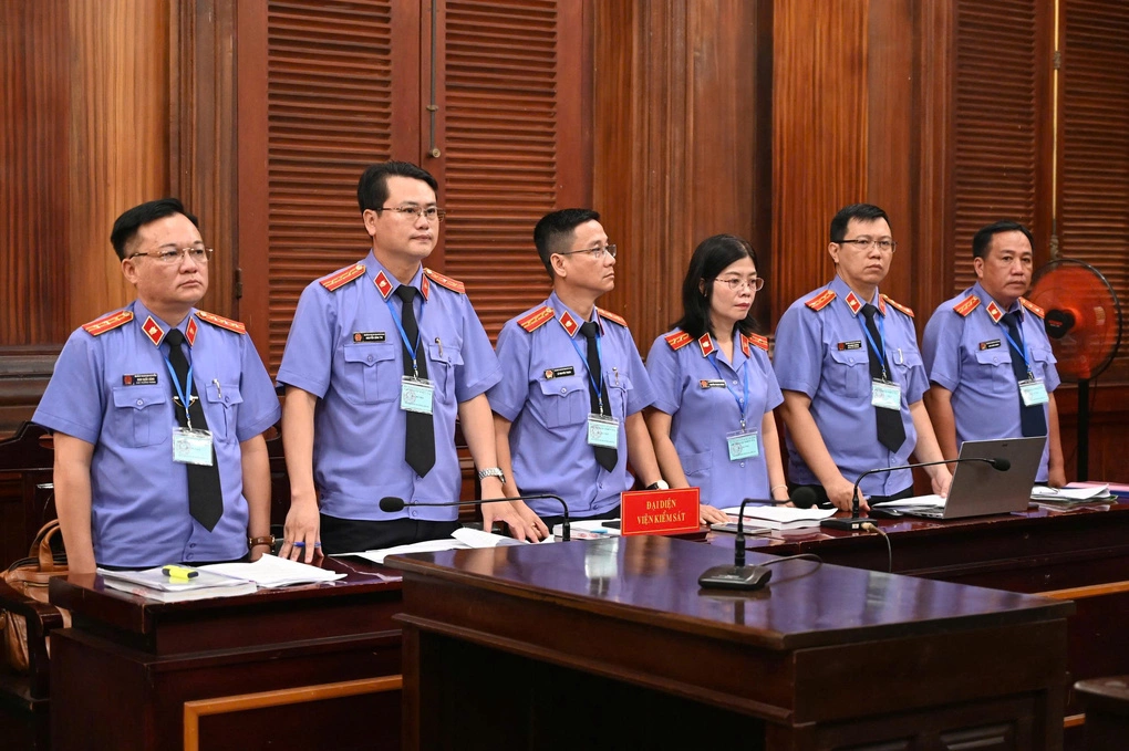 Đại diện VKS giữ quyền công tố tại phiên tòa. Ảnh: Phạm Hải
