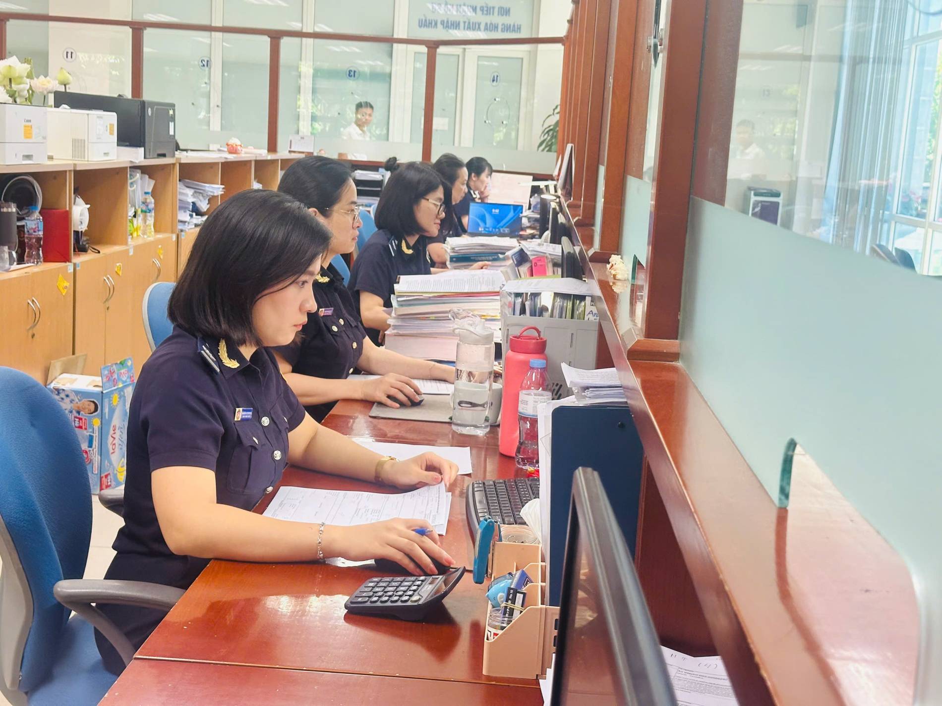 Chi cục Hải quan khu vực I: Đồng hành cùng doanh nghiệp hướng tới xuất nhập khẩu xanh - Ảnh 1