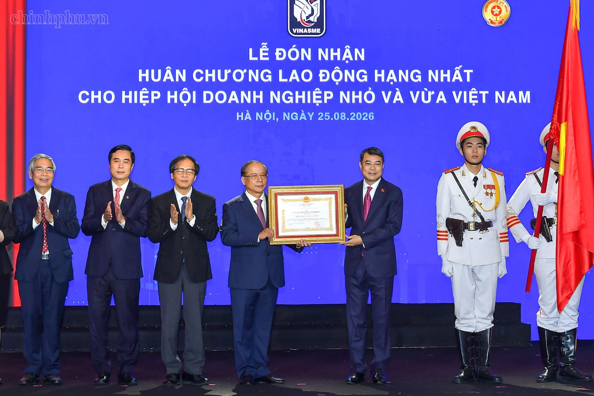Thủ tướng yêu cầu khơi thông vốn, đất đai cho doanh nghiệp nhỏ và vừa* - Ảnh 4