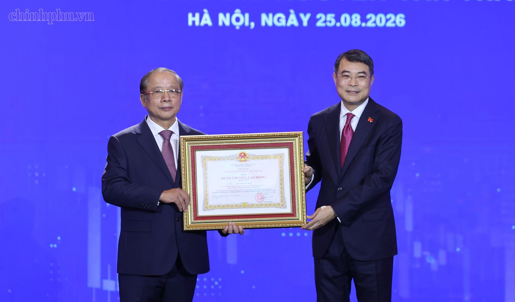 Thủ tướng yêu cầu khơi thông vốn, đất đai cho doanh nghiệp nhỏ và vừa* - Ảnh 5