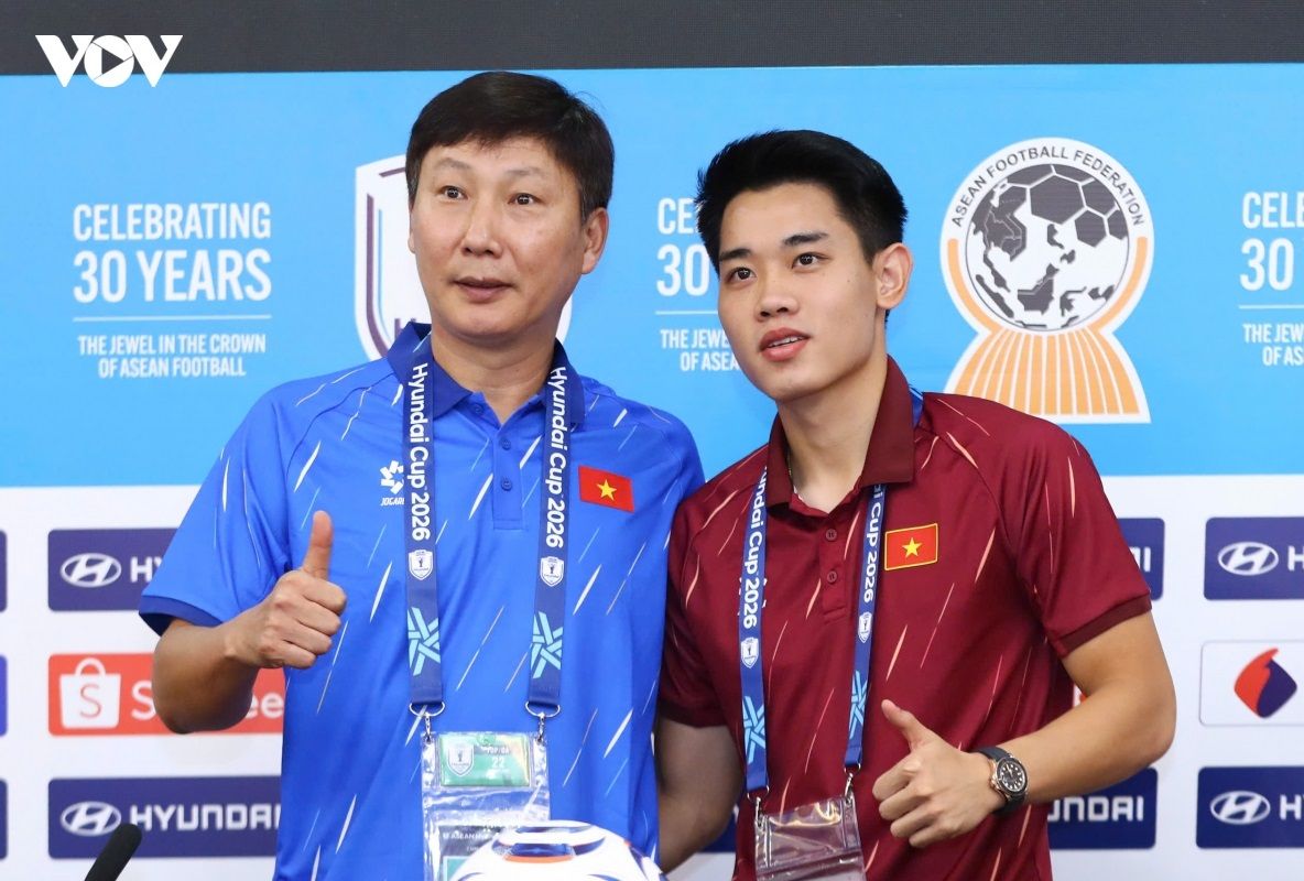 Việt Nam - Thái Lan trước giờ G: Mỹ Đình nóng từng giờ, cảnh báo có mưa cuối trận - Ảnh 6