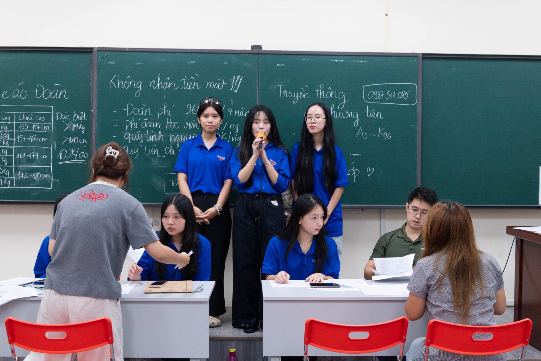 Bùng nổ cảm xúc tại ngày hội tiếp sinh Học viện Báo chí và Tuyên truyền - Ảnh 5