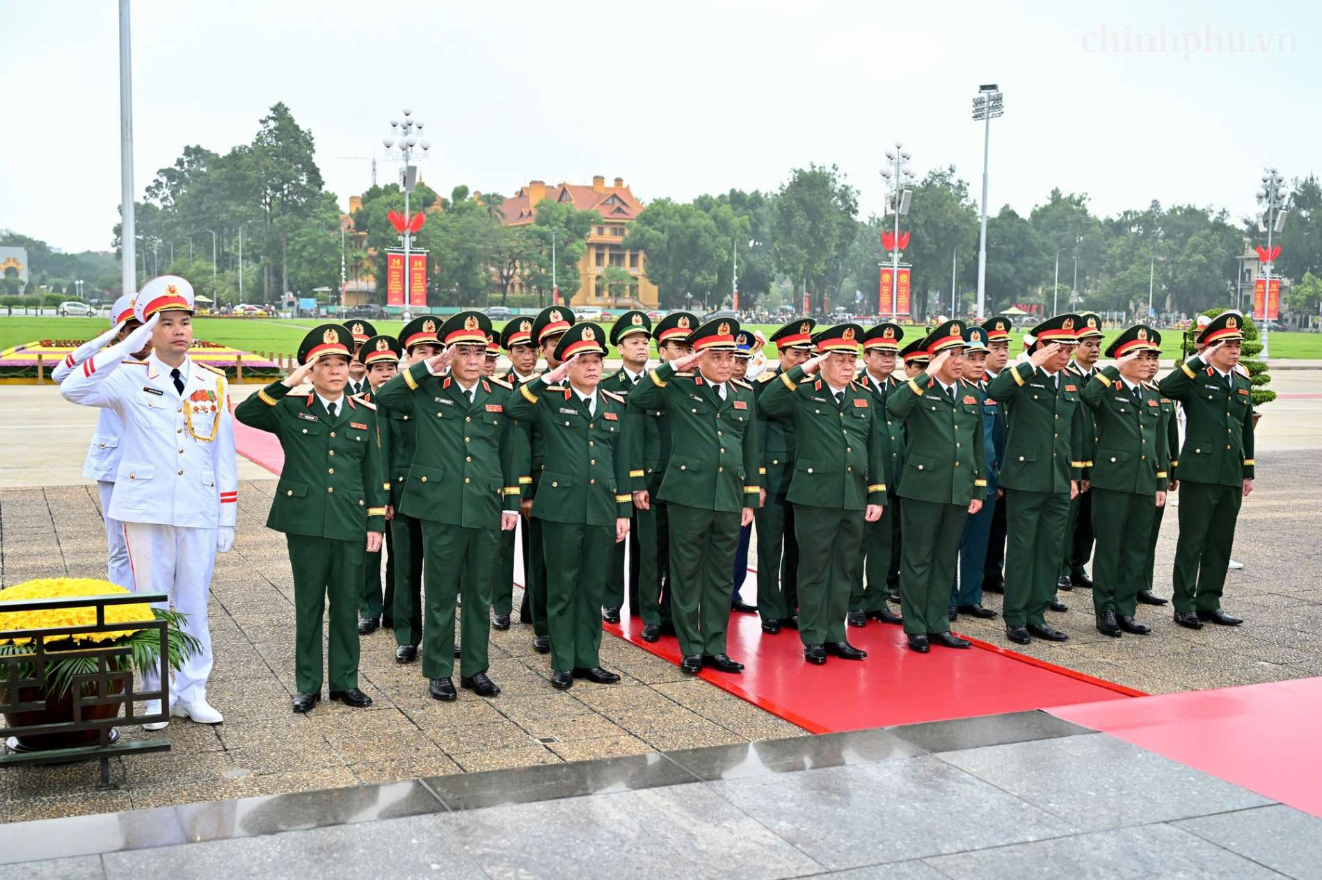 81 năm Quốc khánh: Lãnh đạo Đảng, Nhà nước vào Lăng viếng Chủ tịch Hồ Chí Minh - Ảnh 4