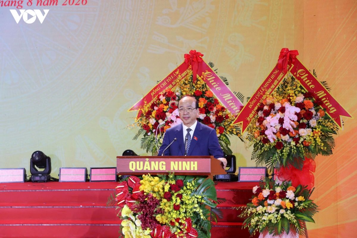 Tổng Bí thư, Chủ tịch nước Tô Lâm trao nghị quyết thành lập thành phố Quảng Ninh - Ảnh 2