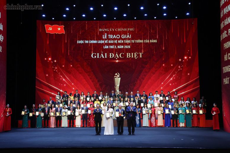 Nghị quyết của Bộ Chính trị về Chiến lược công tác tư tưởng trong bối cảnh mới - Ảnh 1