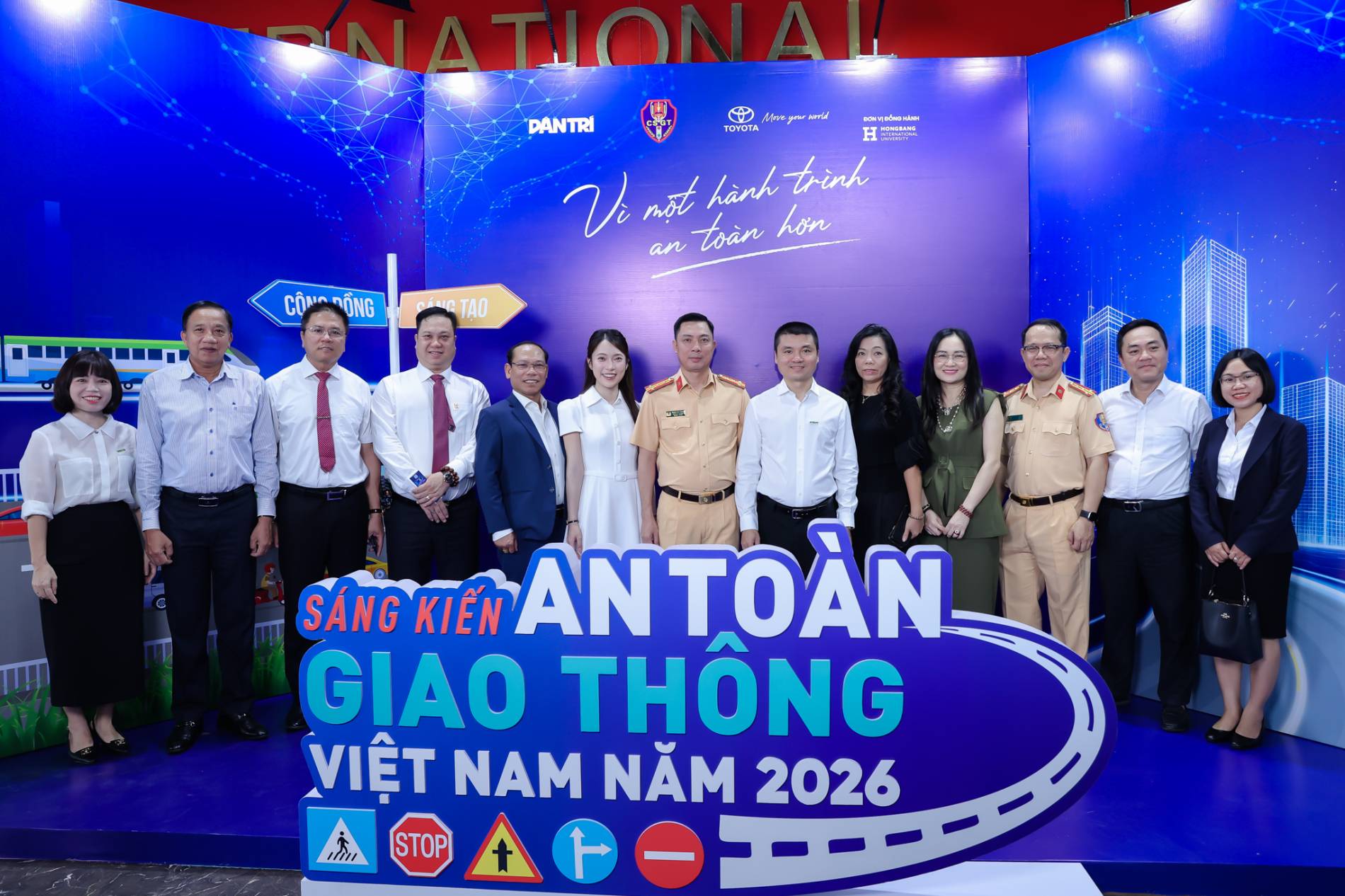 Toyota Việt Nam đồng hành cùng Chương trình Sáng kiến An toàn Giao thông Việt Nam 2026 - Ảnh 1