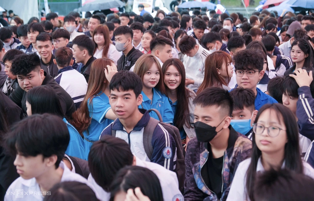 Sinh viên trường nghề, học sinh phổ thông Bắc Ninh trong ngày hội tuyển dụng việc làm đầu năm, tháng 3/2026. Ảnh: Hồng Chiêu
