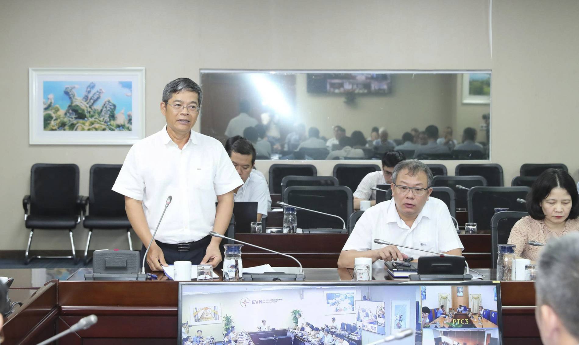 EVN yêu cầu tập trung nguồn lực cho các dự án truyền tải điện cấp bách - Ảnh 3