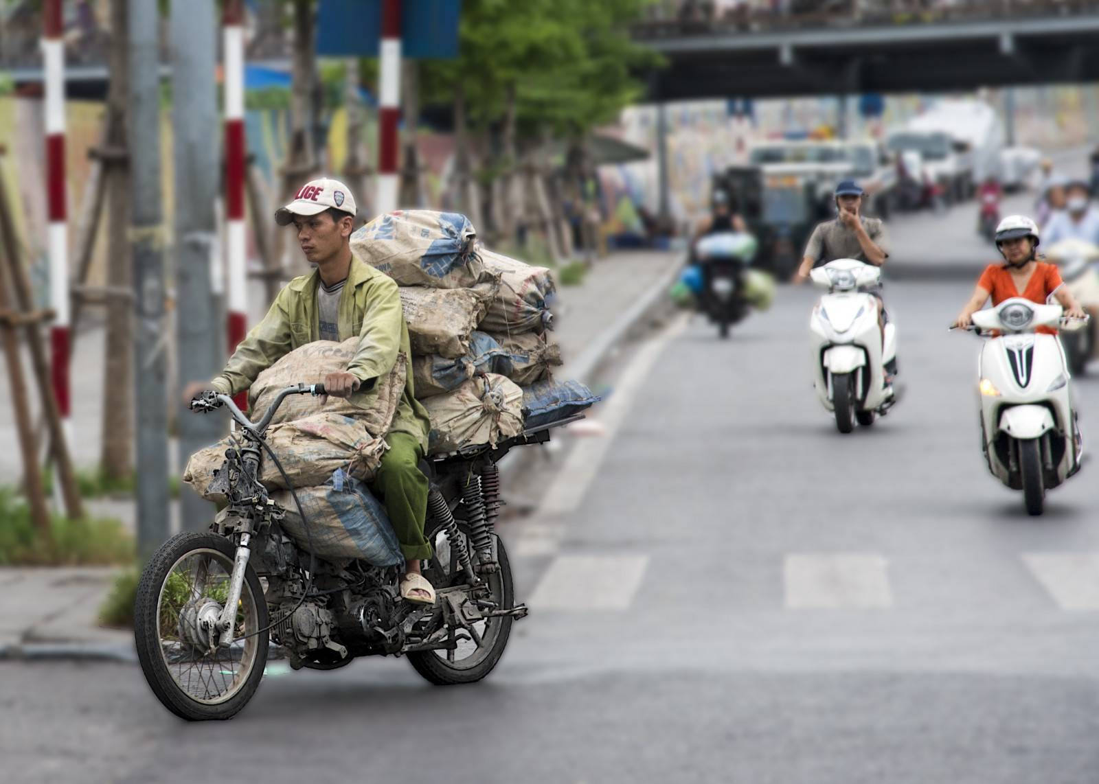 Hà Nội thúc đẩy năng lượng tái tạo và chuyển đổi giao thông xanh - Hiện thực hóa mục tiêu tiết kiệm năng lượng - Ảnh 5