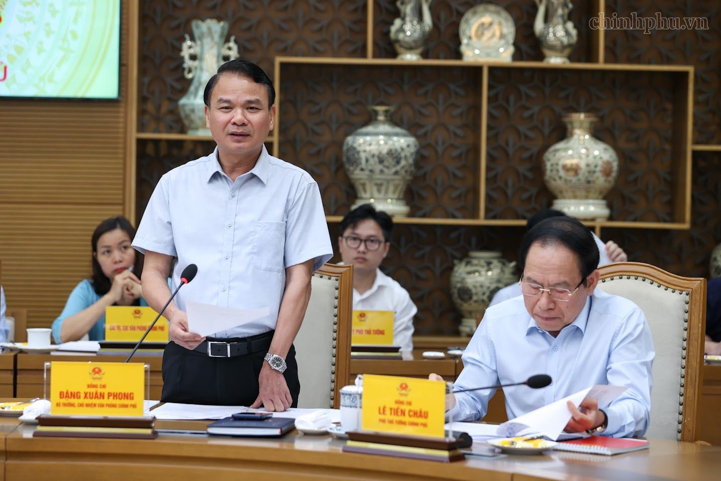 Thủ tướng: Làm rõ trách nhiệm, xử lý nghiêm và không để tái diễn việc thiếu sách giáo khoa - Ảnh 5