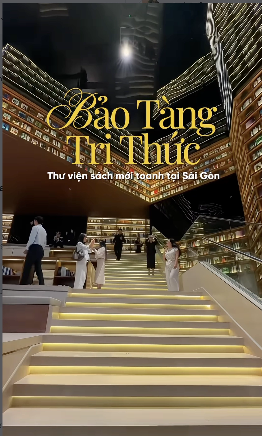 Đoạn cắt trong một video ngắn giới thiệu khu trưng bày dự án bất động sản là thư viện sách tại Sài Gòn.