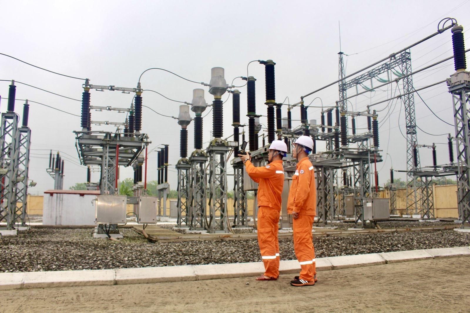 EVNNPC duy trì đà tăng trưởng, tăng tốc bảo đảm cung ứng điện những tháng cuối năm 2026 - Ảnh 3