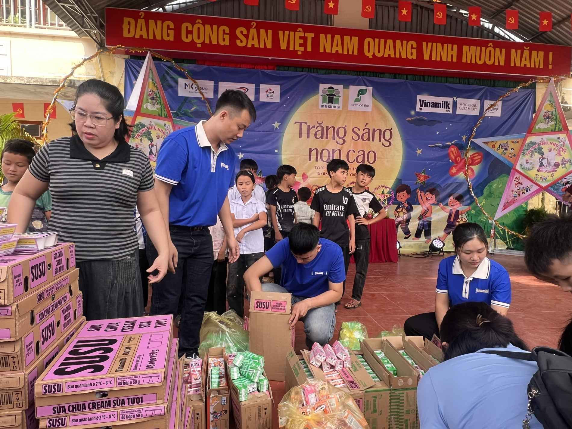 Gần 300.000 sản phẩm dinh dưỡng Vinamilk cùng trẻ em cả nước đón Trung thu - Ảnh 5