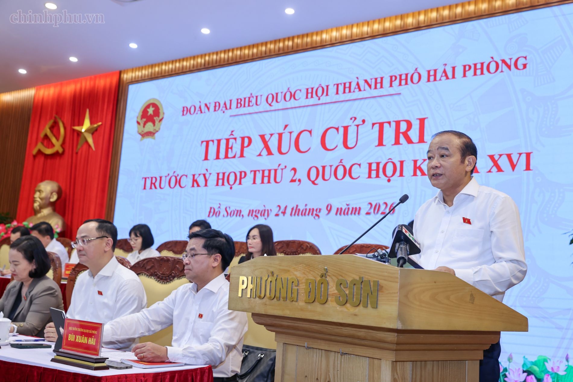 Thủ tướng: Sửa đồng bộ các luật nhằm không để giá đất tăng cao và bảo đảm chỗ ở cho người dân - Ảnh 2