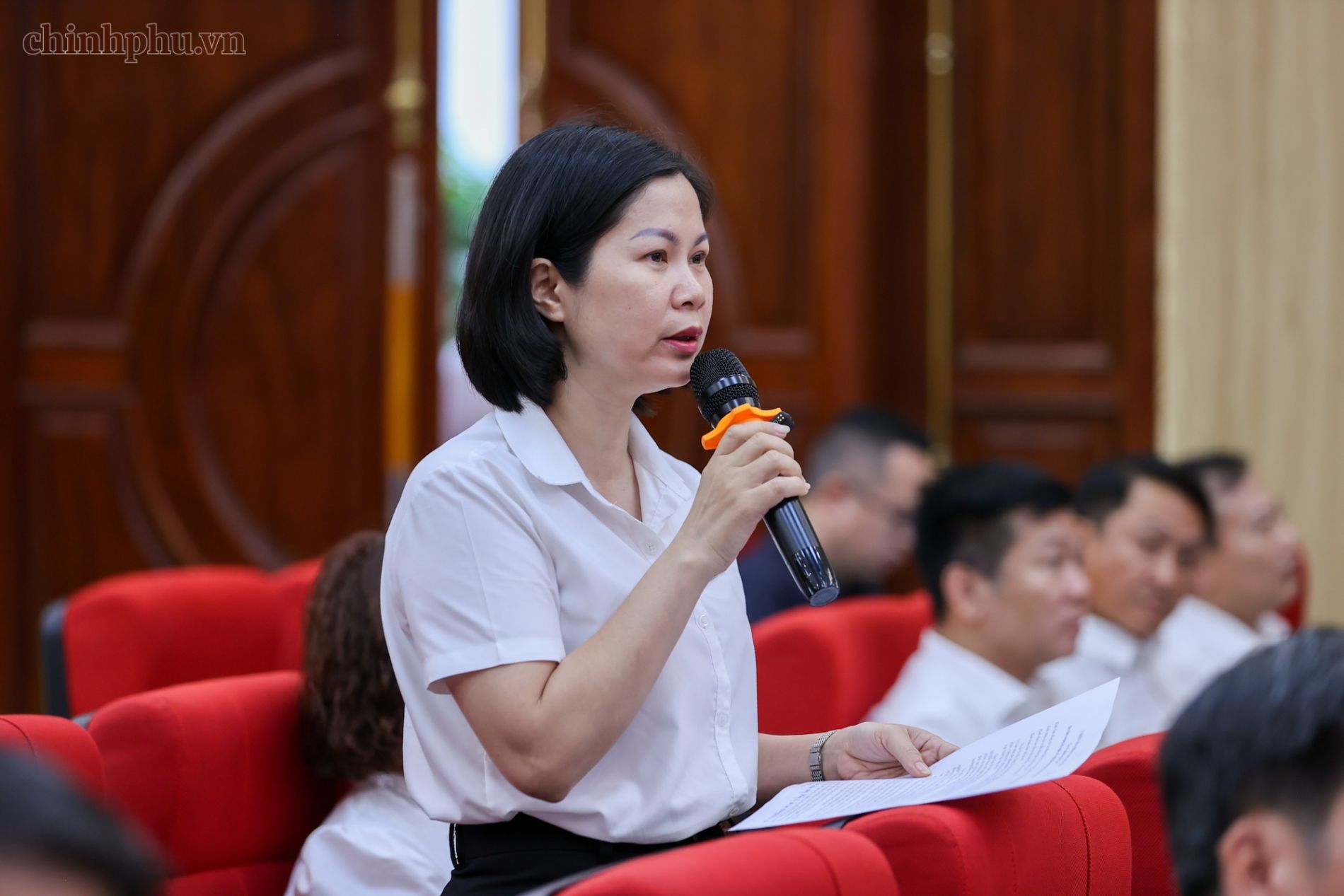 Thủ tướng: Sửa đồng bộ các luật nhằm không để giá đất tăng cao và bảo đảm chỗ ở cho người dân - Ảnh 7