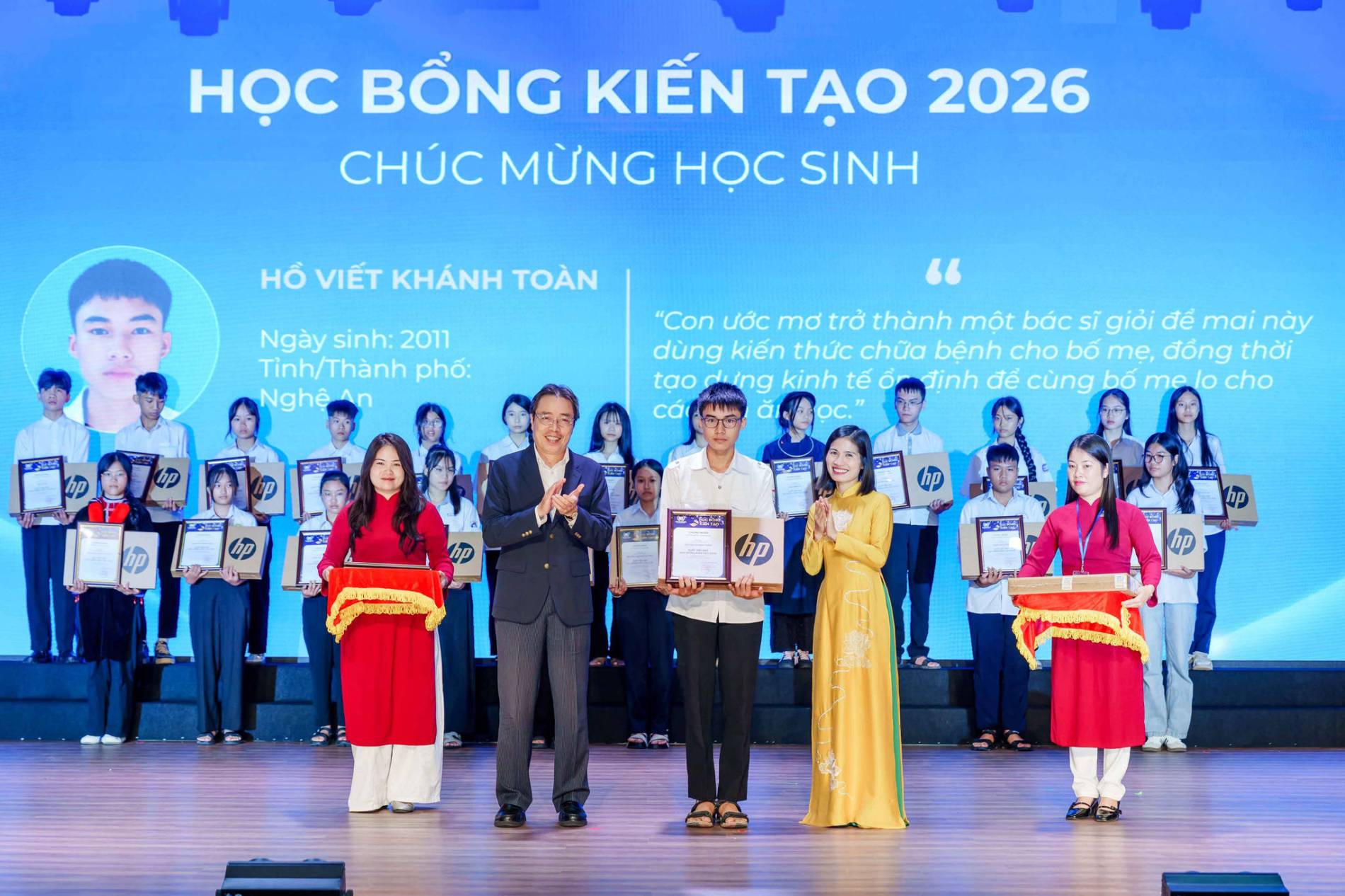 Học bổng Kiến tạo mùa 6 của Vinschool: Trao cơ hội để học sinh kiến tạo tương lai - Ảnh 4
