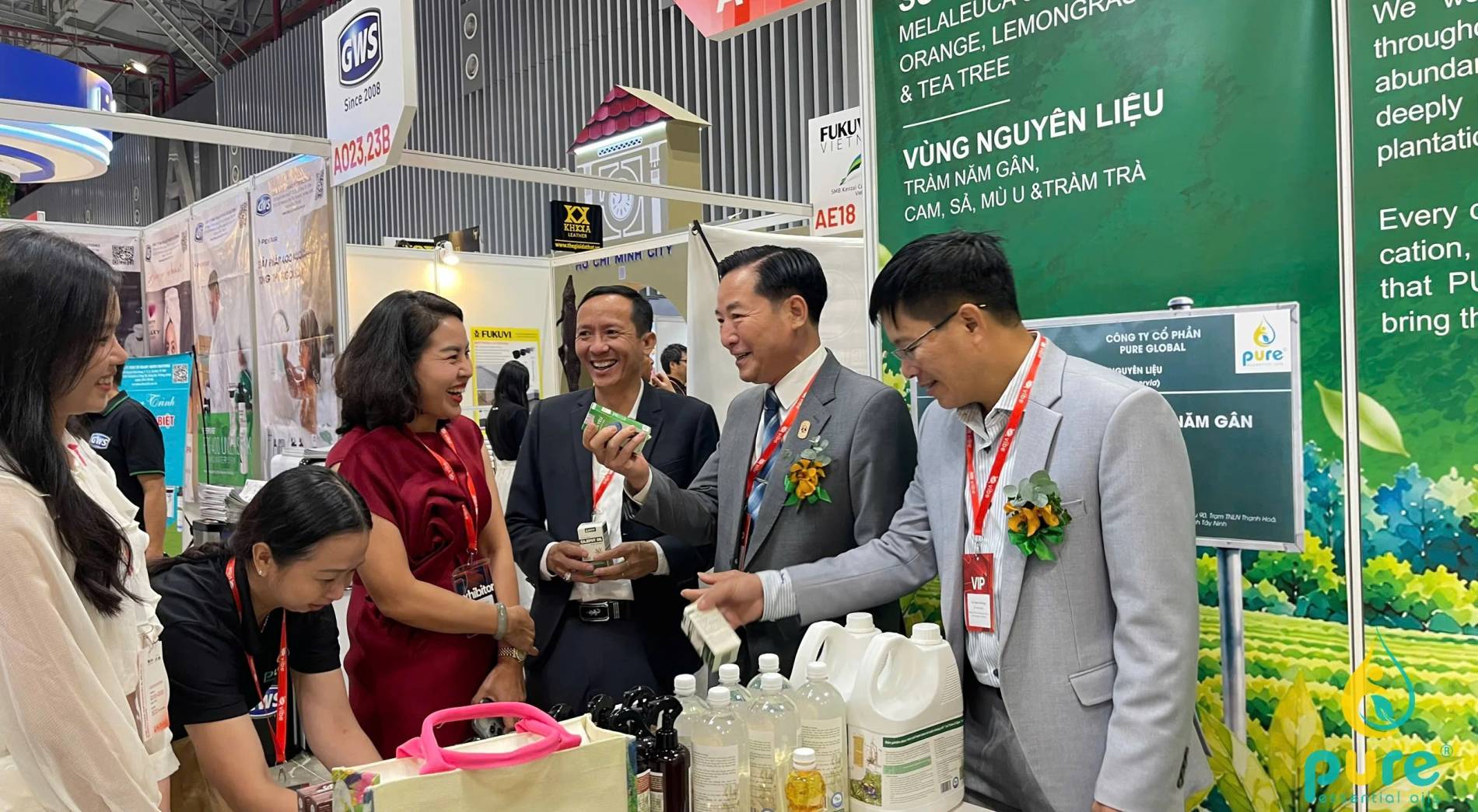 Pure Global & Anh Minh Gift tham gia Triển lãm Nội thất & Xây dựng Việt Nam - Ảnh 2