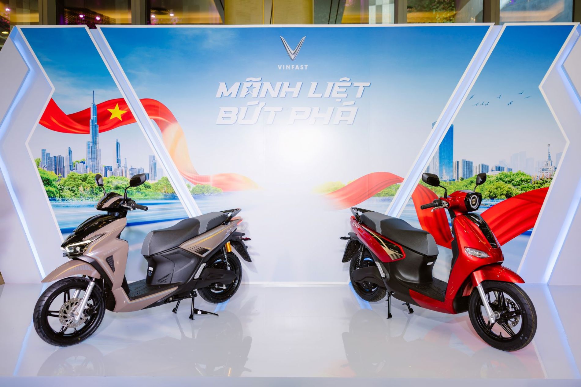 VinFast hỗ trợ đến 3 triệu đồng cho khách hàng chuyển từ xe máy xăng sang xe máy điện - Ảnh 1