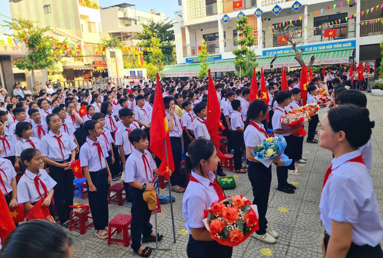 Đà Nẵng: THCS Nguyễn Văn Cừ: Chung một mái trường, mở lối tương lai - Ảnh 4