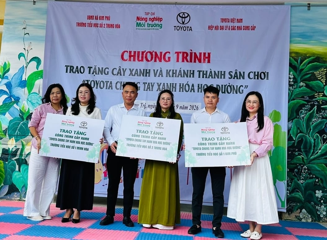 Chung tay xanh hóa học đường - Ảnh 1