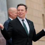 Elon Musk: Robot hình người sẽ ‘tự sản xuất chúng’ trong thập kỷ này