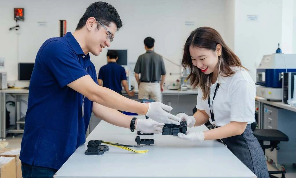 Nhân viên Bosch Việt Nam đang làm việc tại trụ sở ở TP HCM. Ảnh: Bosch Việt Nam