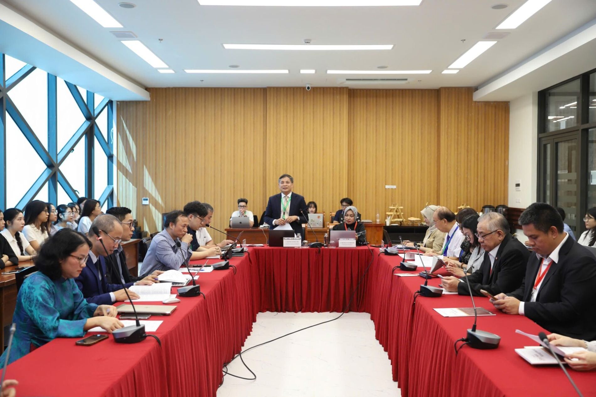 Phát triển tạp chí khoa học trong lĩnh vực hành chính và quản trị công theo tiêu chuẩn hệ thống trích dẫn quốc tế - Ảnh 1