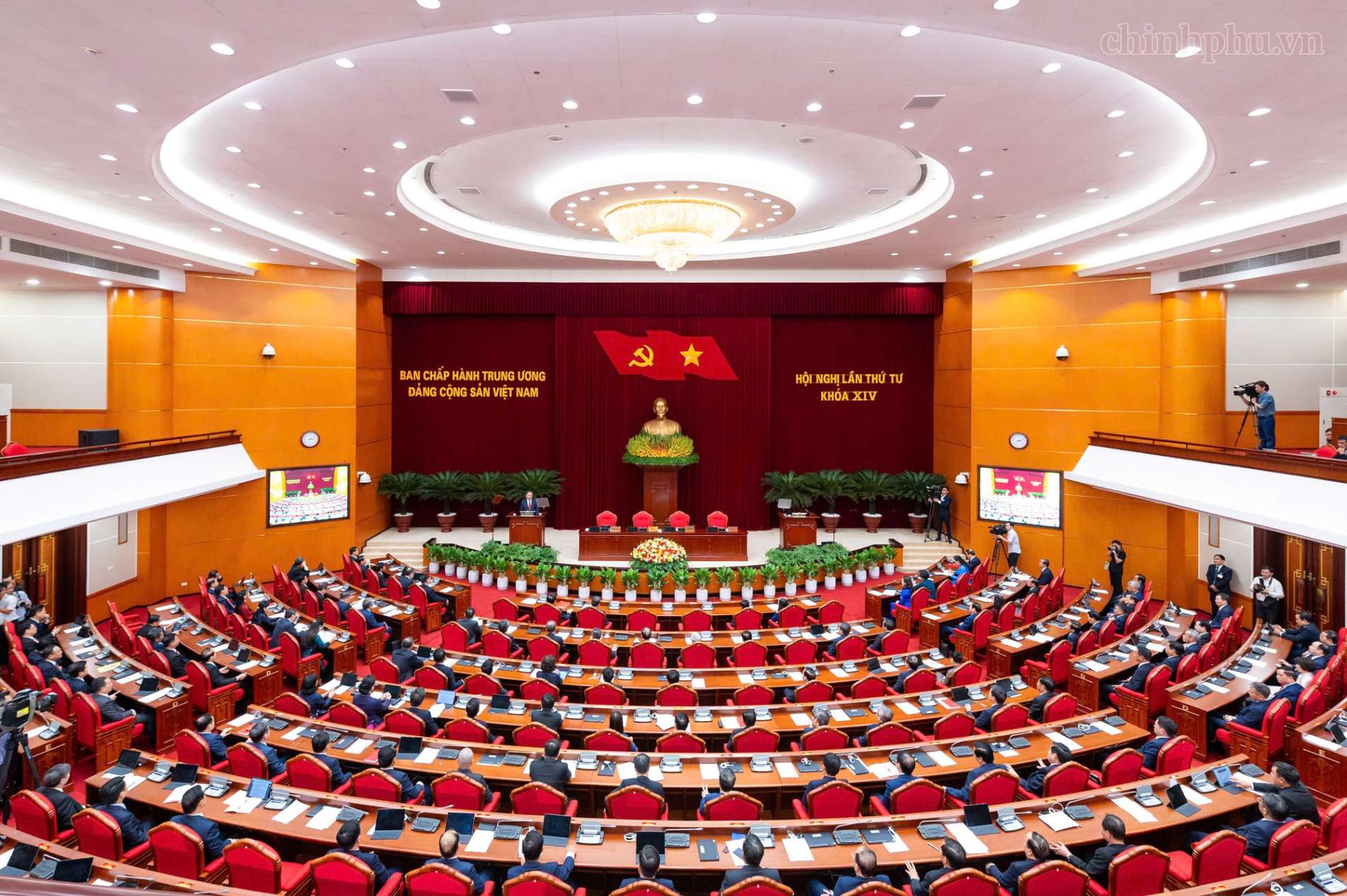 Thông báo Hội nghị lần thứ tư Ban Chấp hành Trung ương Đảng khóa XIV - Ảnh 2