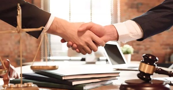 Ngày Luật sư Việt Nam 10/10: Bản lĩnh phụng sự công lý và thước đo niềm tin trong kỷ nguyên kinh tế xanh - Ảnh 1