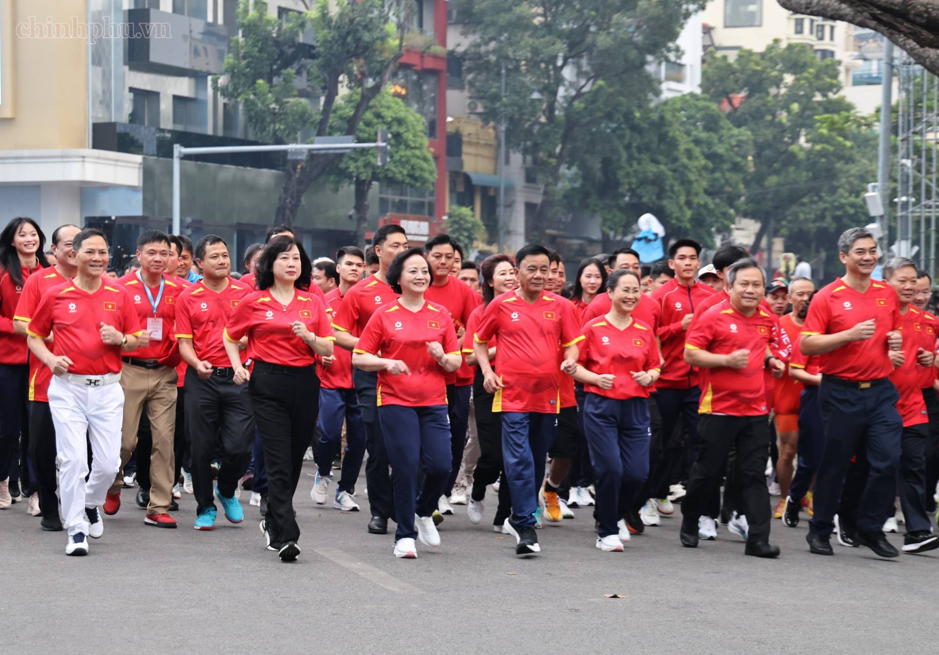 Toàn dân luyện tập thể thao vì sức khỏe nhân dân, vì một Việt Nam khỏe mạnh và cường thịnh - Ảnh 1