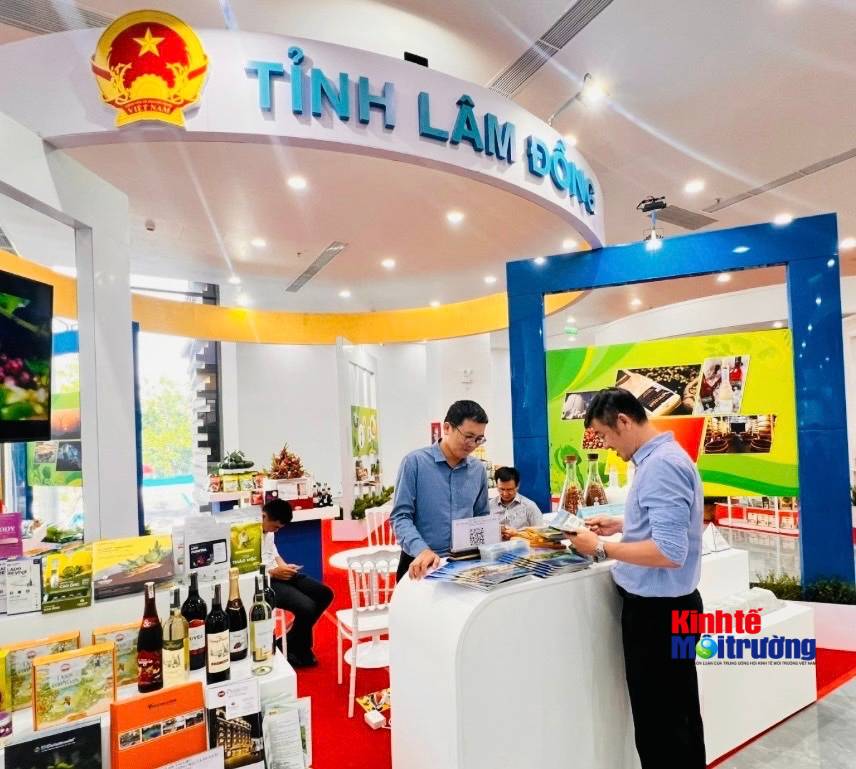 Lâm Đồng hướng tới tăng trưởng hai con số từ công nghiệp và kinh tế xanh - Ảnh 1