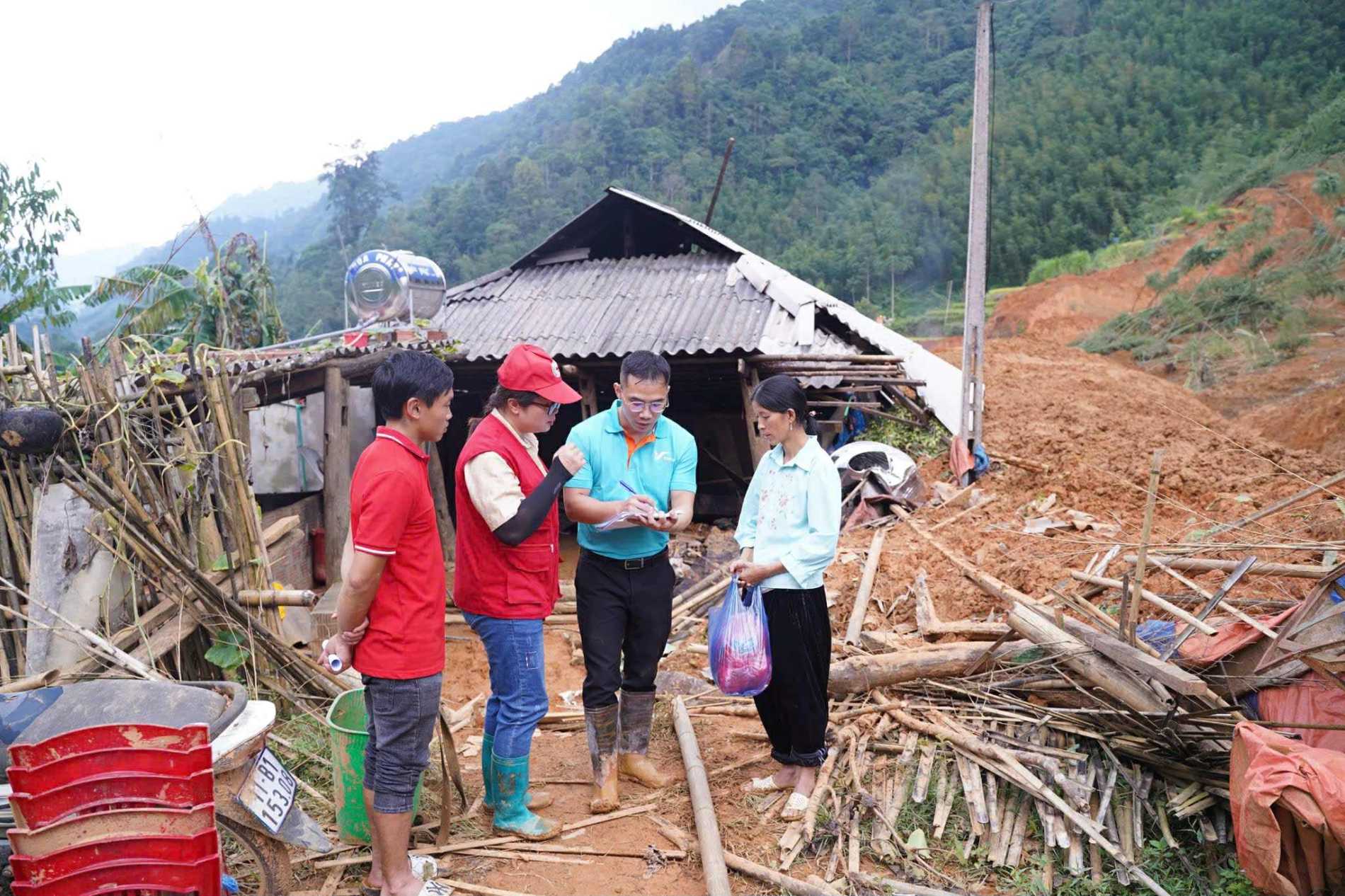 Nhà đồng sáng lập Quỹ Thiện Tâm - bà Phạm Thu Hương: “Làm việc thiện để thấy mình sống có giá trị hơn” - Ảnh 4