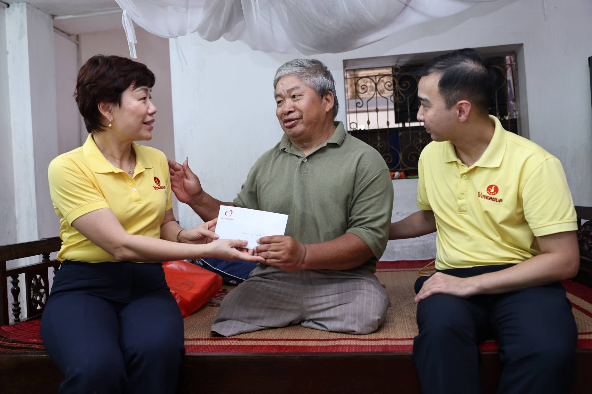 Nhà đồng sáng lập Quỹ Thiện Tâm - bà Phạm Thu Hương: “Làm việc thiện để thấy mình sống có giá trị hơn” - Ảnh 6