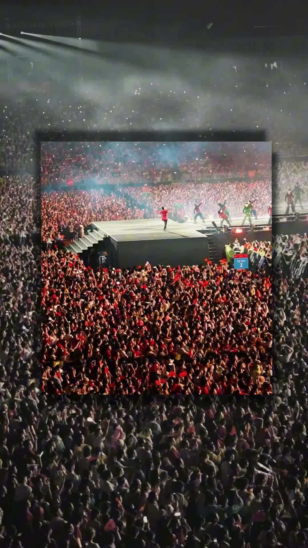 Khán giả TP HCM vỡ òa cùng quân nhân tại concert ‘Tổ quốc trong tim’