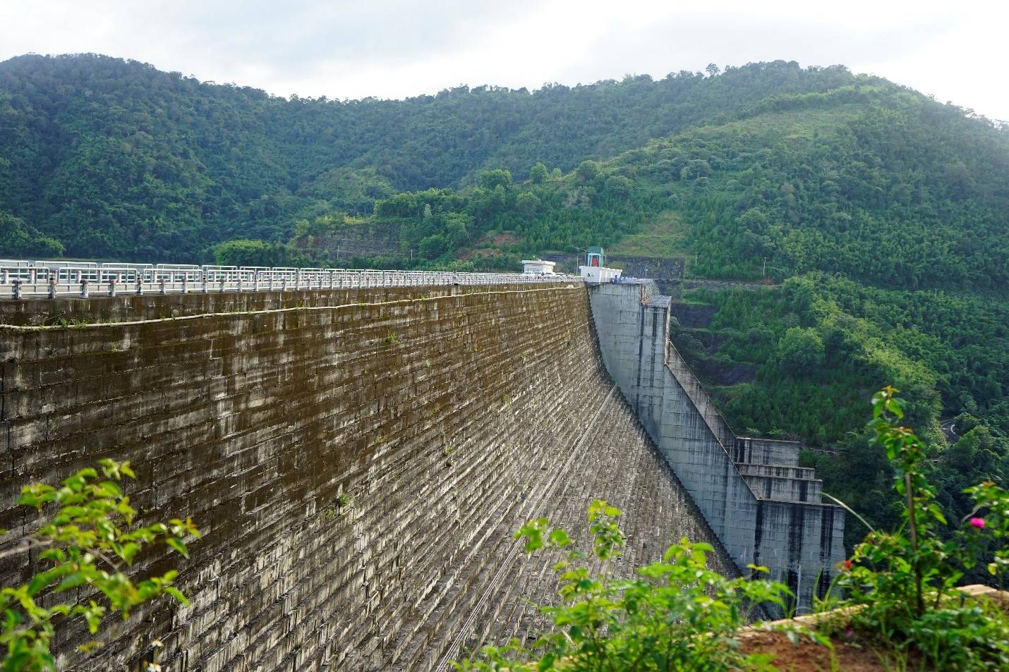 Lâm Đồng đồng bộ giải pháp bảo vệ an ninh nguồn nước nhằm ứng phó hạn hán và biến đổi khí hậu - Ảnh 2