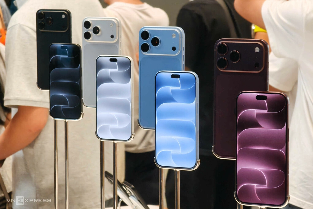 iPhone 18 Pro, iPhone 18 Pro Max tại một cửa hàng Apple Store ở Thượng Hải, Trung Quốc. Ảnh: Trọng Đạt