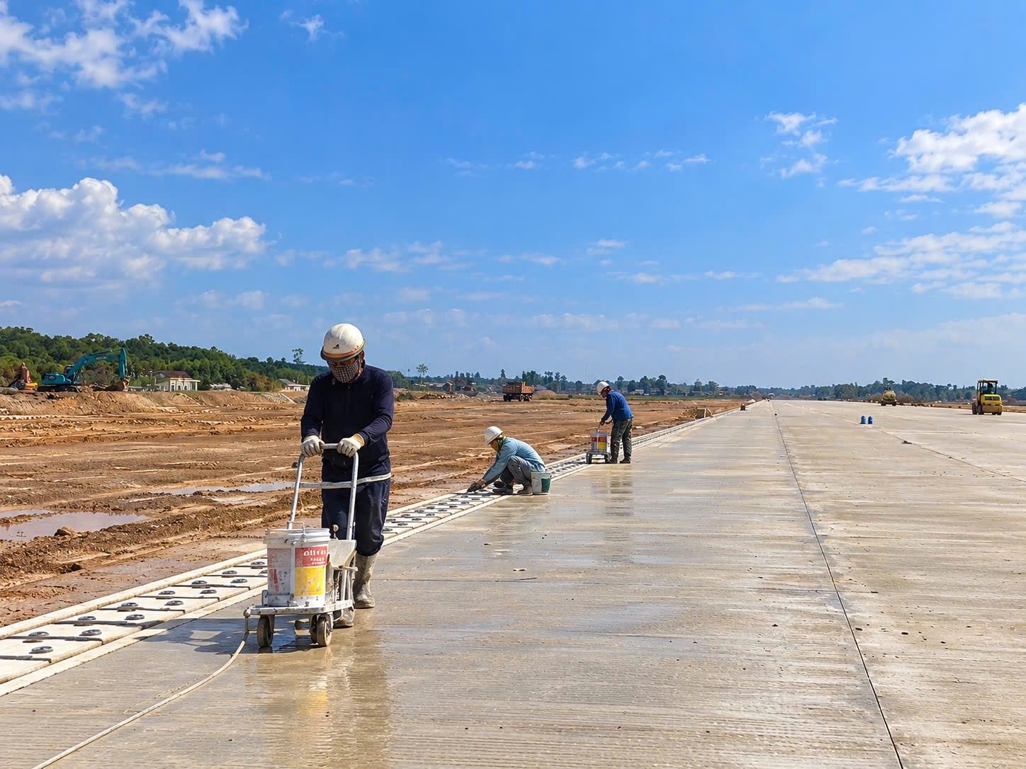 Cảng hàng không Quảng Trị tăng tốc về đích, góp phần tạo động lực tăng trưởng cho địa phương - Ảnh 3