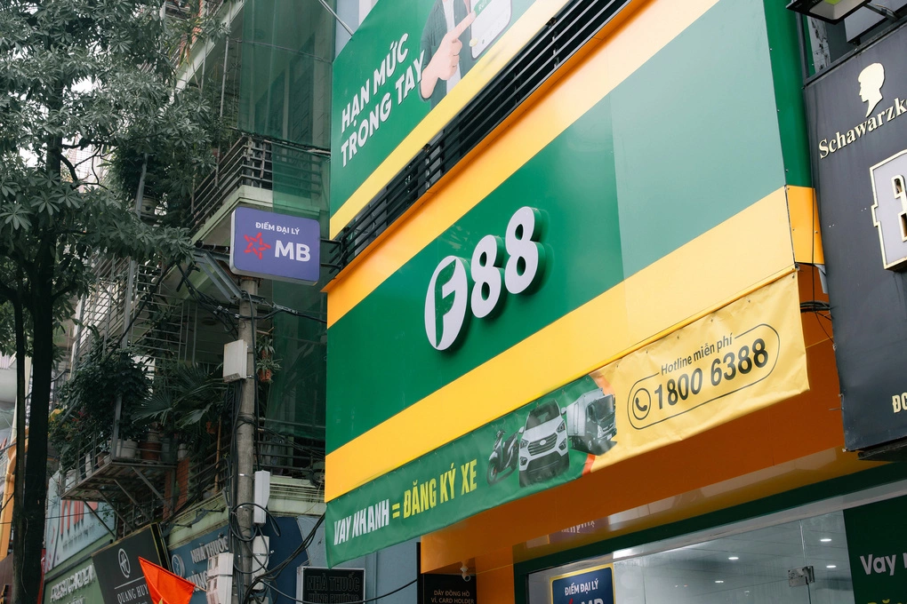 F88 hiện cung cấp nhiều dịch vụ: cho vay cầm cố, bảo hiểm, thu hộ... Ảnh: F88
