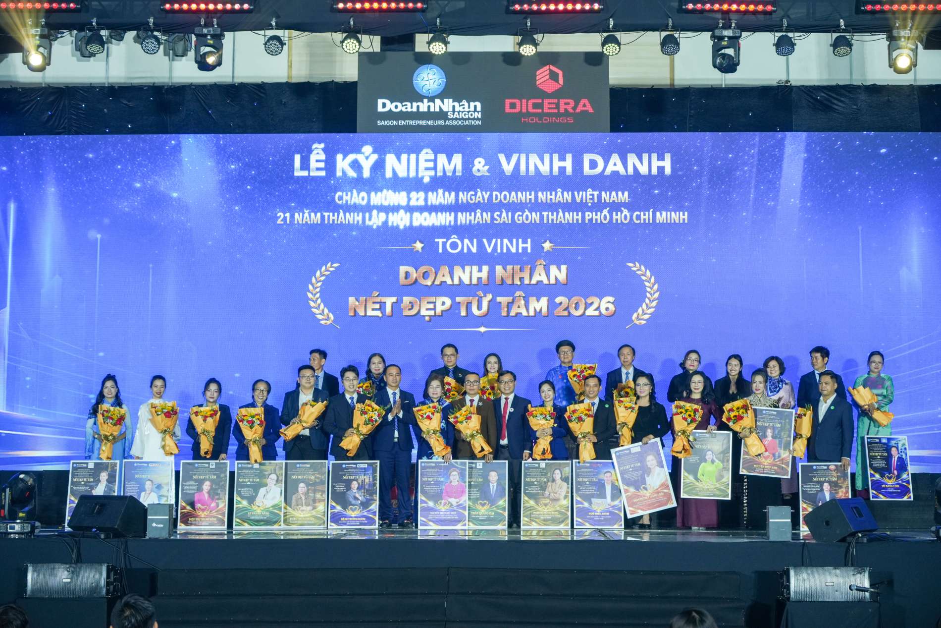 Hội Doanh nhân Sài Gòn vinh danh hơn 120 gương mặt tiêu biểu: Kiến tạo thương hiệu, lan tỏa giá trị nhân văn - Ảnh 4