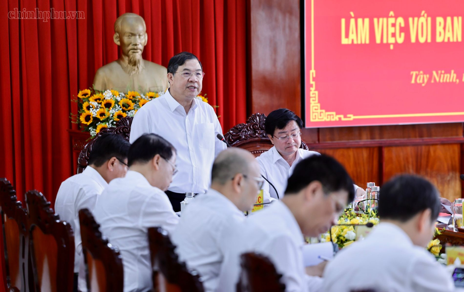 Phó Thủ tướng Thường trực Phạm Gia Túc: Tây Ninh phấn đấu tăng trưởng năm 2026 từ 10,5% trở lên - Ảnh 4