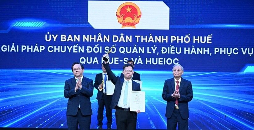 TP. Huế khẳng định dấu ấn chuyển đổi số với Hue-S và IOC - Ảnh 2